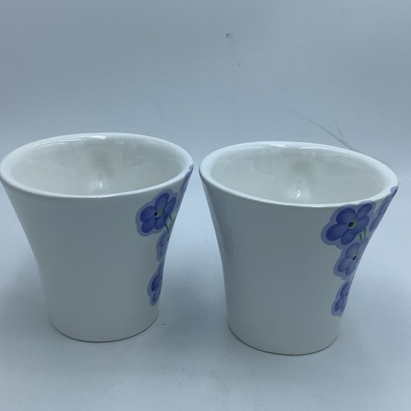 Two Pottery Barn Blue Flower Mugs - Picture 5 of 8